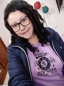 curly_greeneyed Natural Foto 2