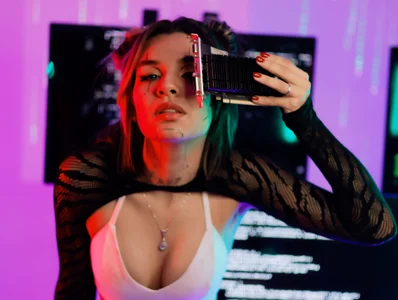 LenaBranch CIBERPUNK Poză 2