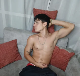 Thebestboyhot Public Pic 5