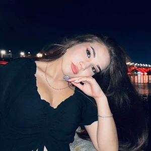 LaylaSunshinee Public 圖片