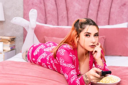 SophiaLaurens Something nice for you 🥰💖 Hình 2