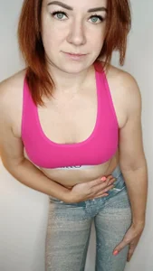 Creamy_Lissa I've heard that tight jeans can drive crazy Pic 3