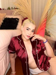 BarbieHannaB_ Confident, open poses 💋 Bilde 6