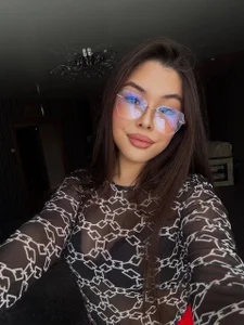CutieEmili Public Pic 9