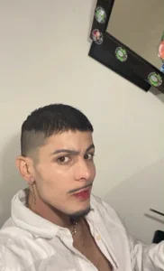 Ethan_Levi Public Kuva