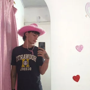 Hello my name is Marco de Marco_fox723  2 Imagens