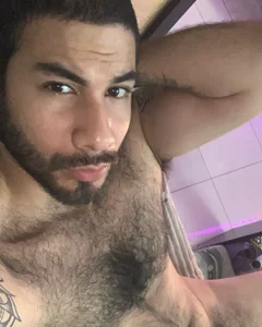 Prometeo-grizzlyのyoの枚の写真