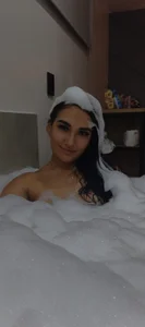 scarlett_diamondd bubbles❤😈 Εικόνα 6