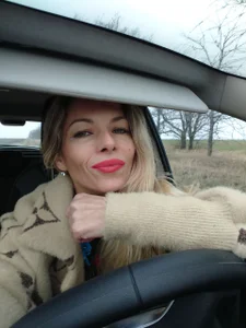 Eva_Melow To go or not to go 🤔 사진 4