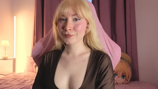 Gin_Lilah Your blondie Pic