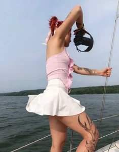 Nikki_Gringer My boat trip Pic 2