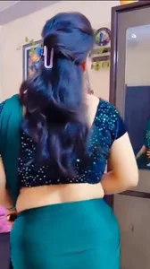 Zaraa-Khan Sari pose slika 3