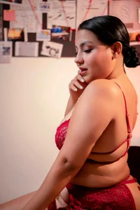 MELISSA_ROSSI finding your love Pic 2