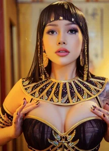 Haily_Sebastian Cleopatra👸🏼 Pic 2