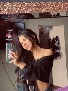 valeria_ramirez_t Public slika 3