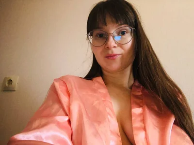 KiraGoldens I am beautifull Pic 3