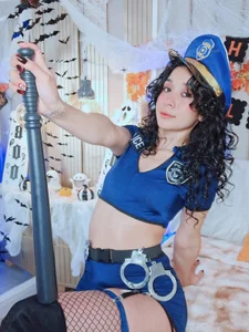 STOP POLICE HORNY de LuisaMarquez Foto 5