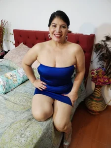 KarlaTesg in my room Pic 3