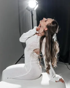 Dana__Whitttte White dress Bilde 6