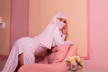 _jamiila Wet, warm, and waiting… 💋 টি ছবি