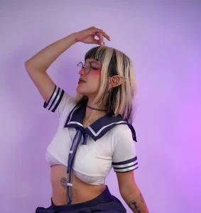 lil_candy77 I know what you’re thinking... and I like it Pic 2