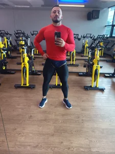 Noah_miills1_hotAMO LO QUE HAGO Bild