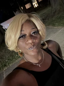 Thickilicious Public Foto 6