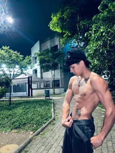 Noah__Dick Just Me!! Poză 6