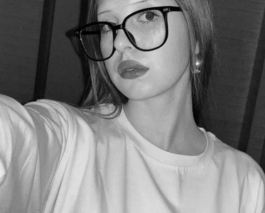 TessSydnor Public Foto 3