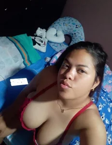 Saraa_Snow SEXY LATINA Pic 3