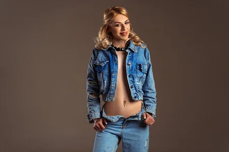 LilyBernarda Public Pic 2