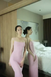 BritneyLusty pink photo shoot зображення 2