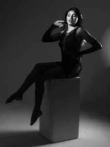 Pleassing_neighbour pleasure and elegance Pic 3