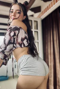 A FLOWER FOR SARAH 🌺 de sarah_and_taylor  2 photos