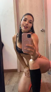 Mia_lucchi Are you ready to misbehave with me? 😏 Billede 5
