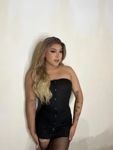 Macabra_hot Public Pic