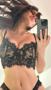 misstinamurr Public รูป  2