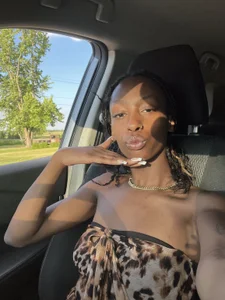 petitetreat228 Public Pic 3