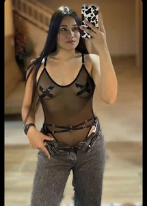 AlisxxnFx For you 😏 Pic 2