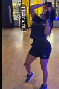 Desire_Loren At the gym Bilde 4