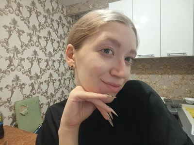 Angela<3