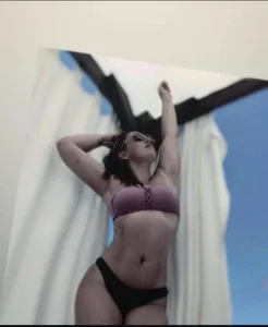 AliceStyless's XXX Nude Photo 1
