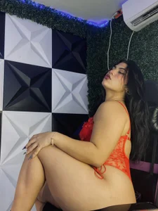 melany_rouse18 Red🔥 Pic 3