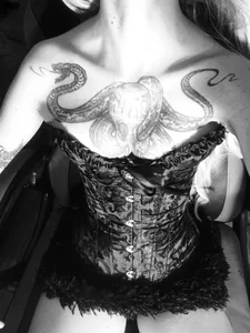 barbara_anal_squirt_'s photo