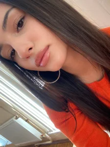 MinervaShetrawski Me in couple outfits Pic