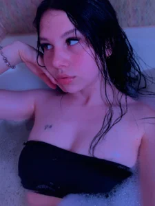 In Do Not Disturb mode🛁 de Adelina_xxx  4 Imagens