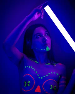 tony_and_sophiaSophia neon Bild 9