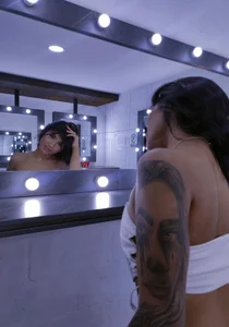 Let me be the rose that gives you pollen 🌹 🐝 de AnastasiaVelo  6 Imagens