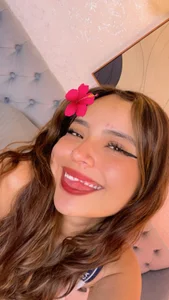 MAGIC_EMMA_ Each photo is a temptation… how many can you resist? 💋 Foto 4