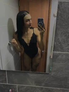 alexxa_Rooa morena Foto 2